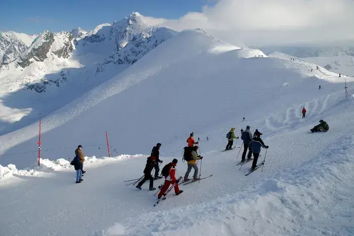 Zakopane: Sprawdź, które stoki narciarskie są czynne!