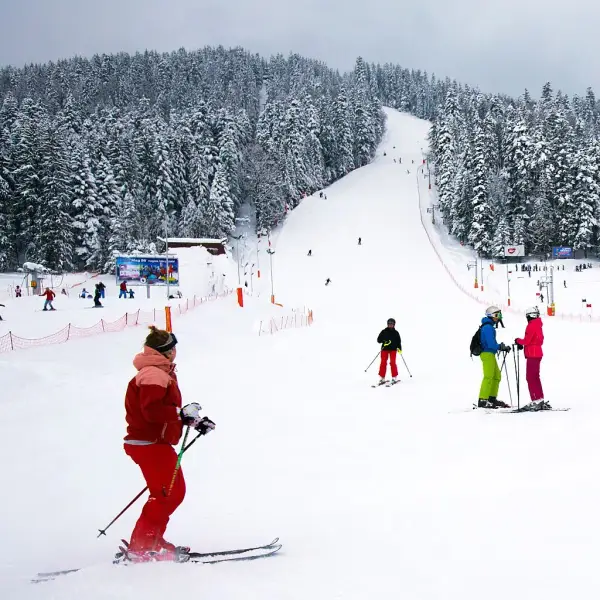 Od kiedy otwarte stoki narciarskie? Sprawdź daty i warunki!